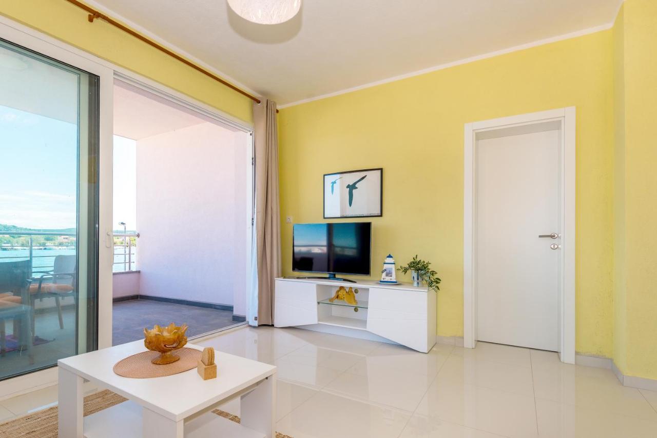 Kairos Apartamento Bilice Exterior foto
