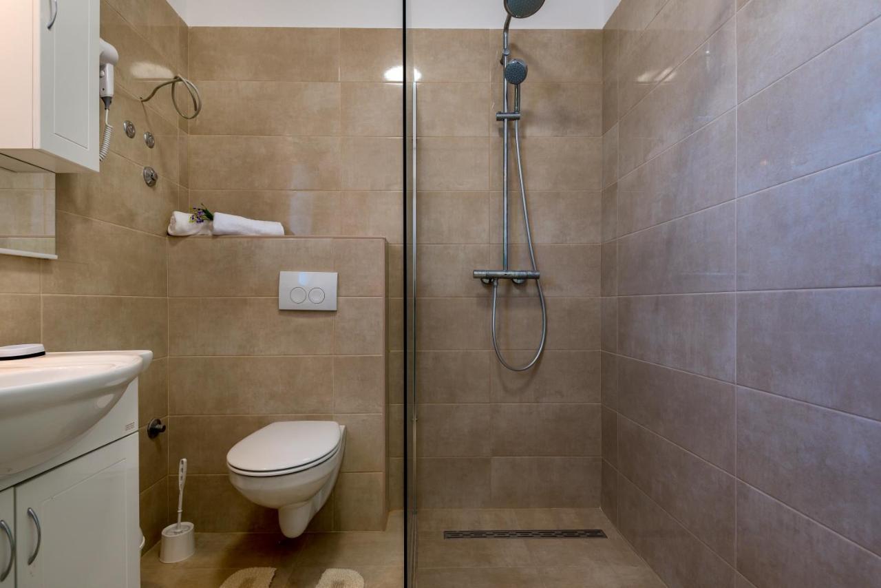 Kairos Apartamento Bilice Exterior foto